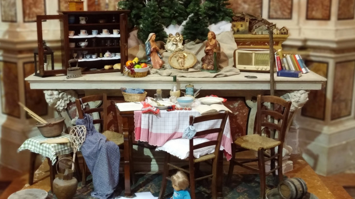 il presepe per il Natale 2015 nella chiesa parrocchiale di Moniga del Garda